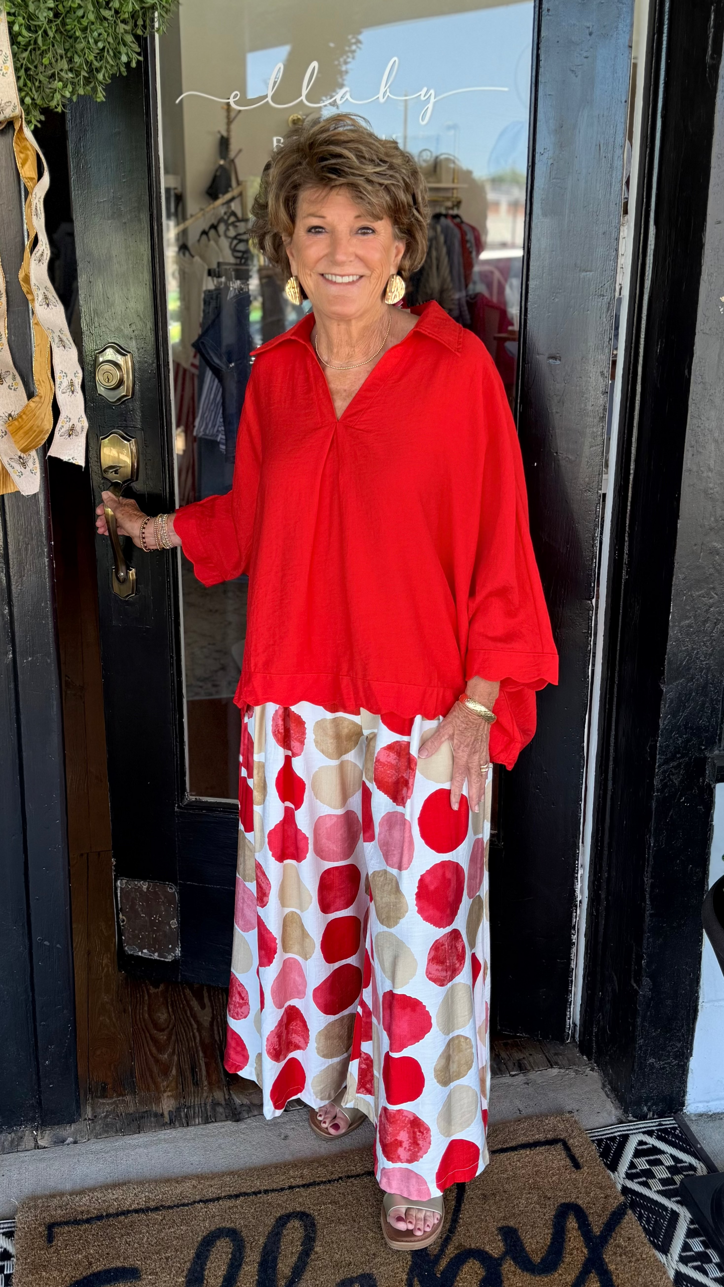 Red Scallop Top