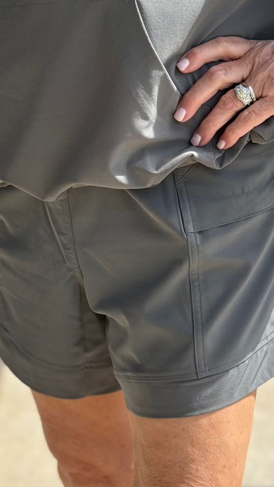 The Jasmine Short