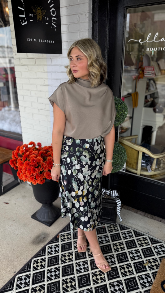 Falling For You Skirt