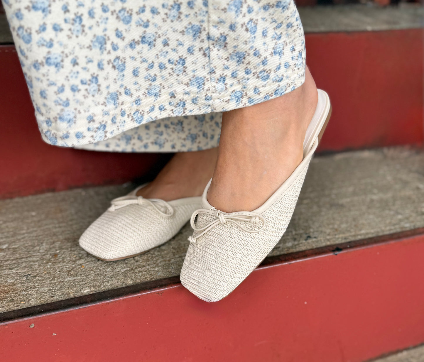 Andrea Woven Flat